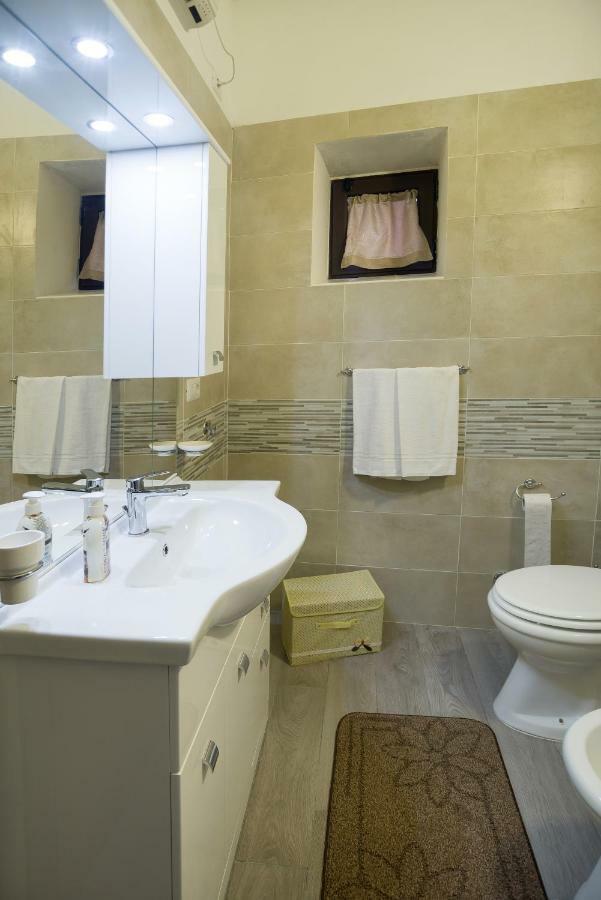 הוילה טרמונטי Casa Vacanze Del Core מראה חיצוני תמונה